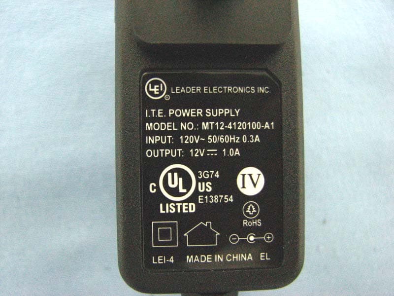 2.4GHz 11n Draft 2.0 1+4 Port WLAN Router - FCC ID SI5WRT383U - U-MEDIA Communications, Inc. (2)