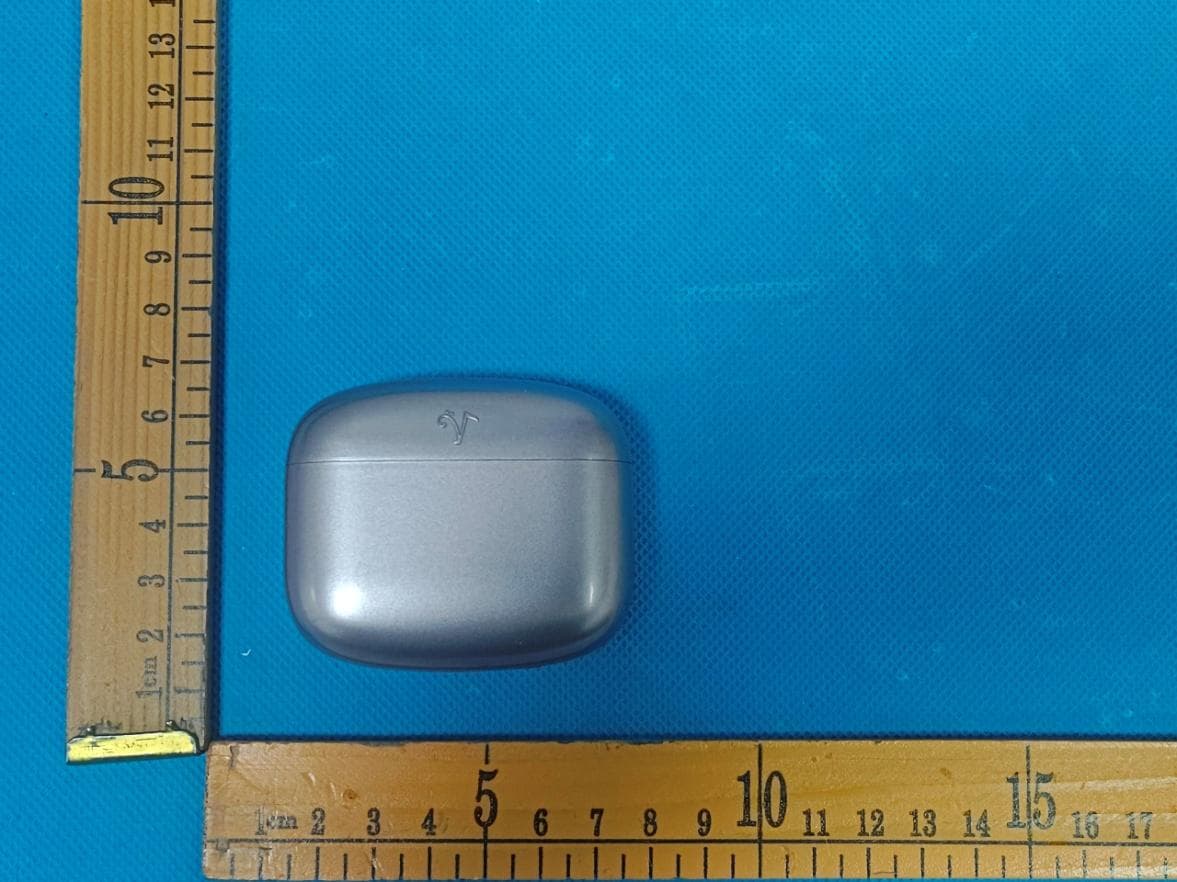 Bluetooth headset - FCC ID SI9AIBUDS - VISUAL LAND INC. (3)