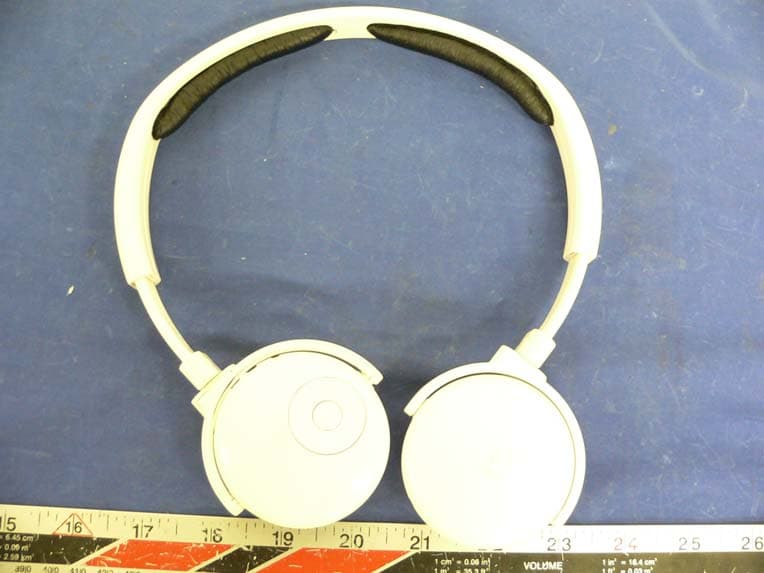 2.4GHz Bluetooth Ipod Headphone - FCC ID SIO-NSHP10 - TEN Technology, Inc. (2)
