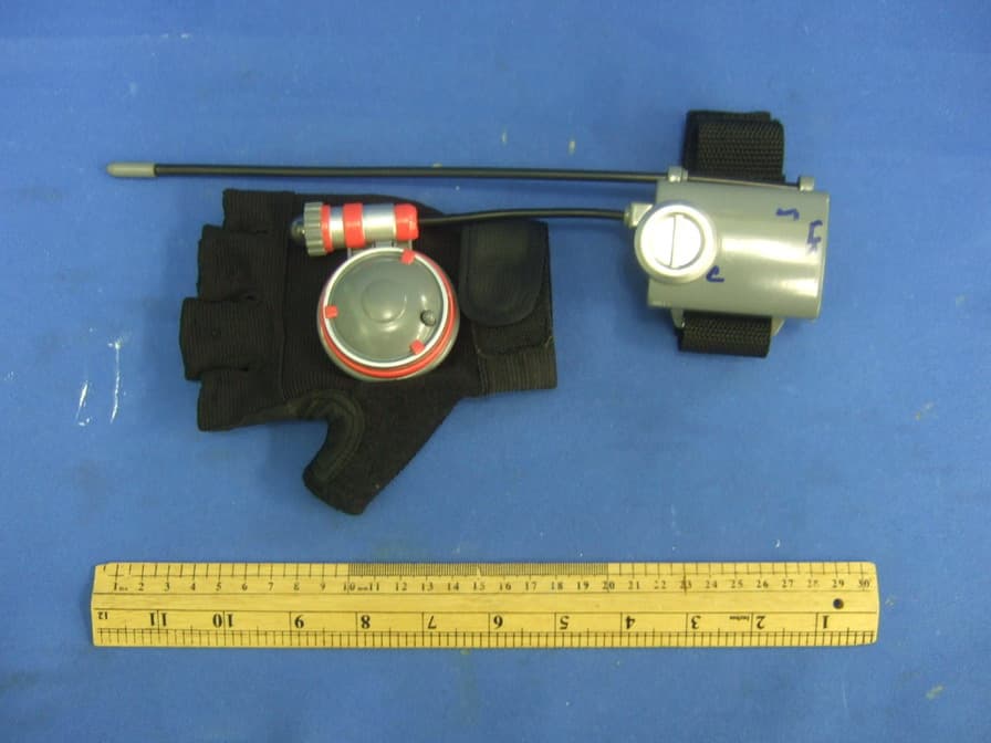 RC Car - FCC ID SIP-1209-W - MegaGain International Ltd. (4)