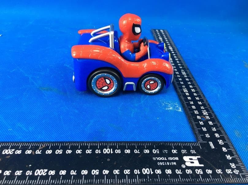 MARVEL 5.5 INCH SPIDERMAN RC VEHICLE DELUXE CONTROLLER - FCC ID SIP-5581-V - MegaGain International Ltd. (3)