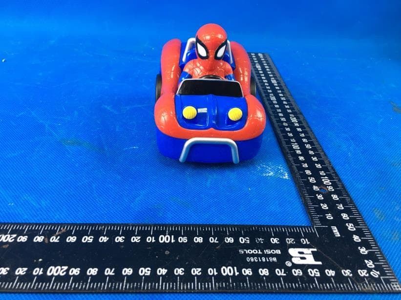 MARVEL 5.5 INCH SPIDERMAN RC VEHICLE DELUXE CONTROLLER - FCC ID SIP-5581-V - MegaGain International Ltd. (4)