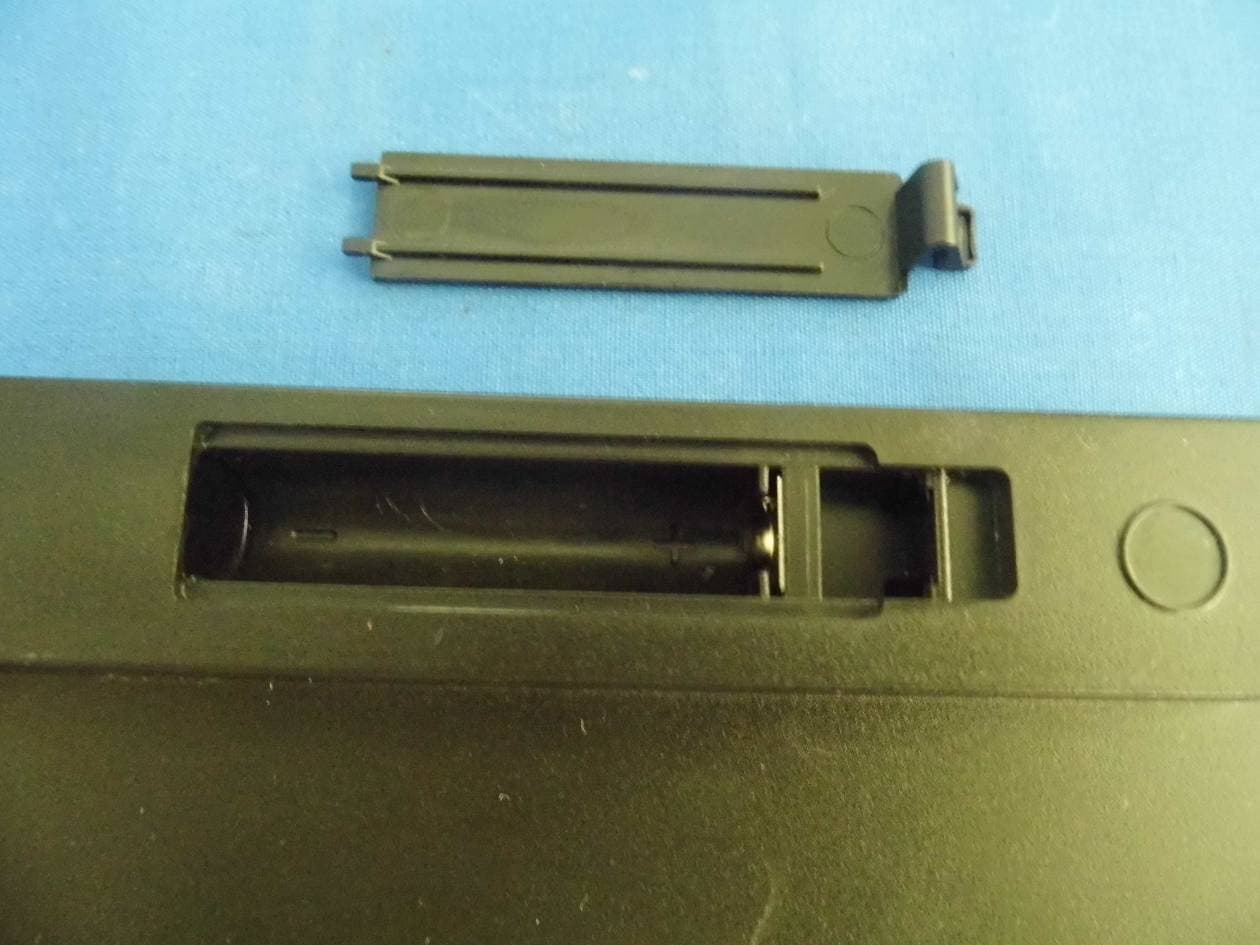 Bluetooth Keyboard - FCC ID SJ6BKB018 - Shenzhen Weijian Plastics Co., Ltd. (4)