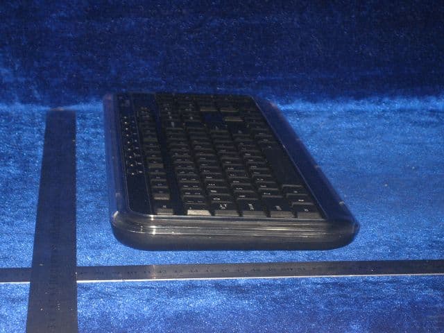 Wireless Keyboard - FCC ID SJ6KBWJ20070905 - Shenzhen Weijian Plastics Co., Ltd. (2)