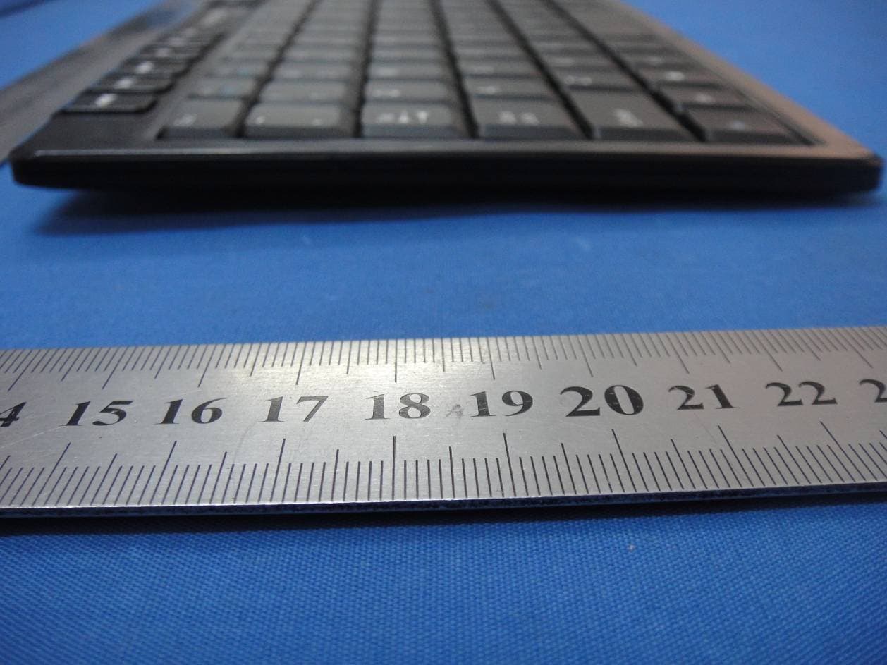 Wireless Keyboard - FCC ID SJ6W6010RF - Shenzhen Weijian Plastics Co., Ltd. (2)