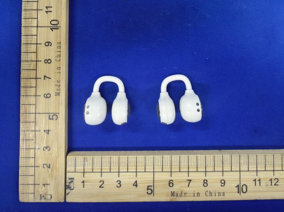 Miffy EarBuds - FCC ID SL7-M165 - Shenzhen Baojia Battery Technology Co., Ltd. (2)