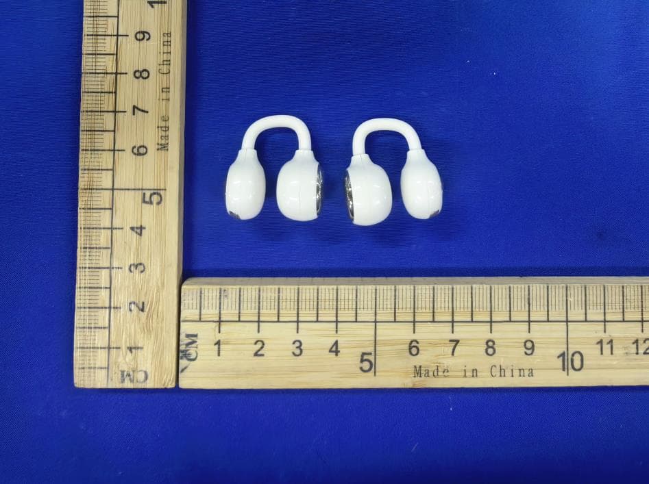 Miffy EarBuds - FCC ID SL7-M165 - Shenzhen Baojia Battery Technology Co., Ltd. (4)