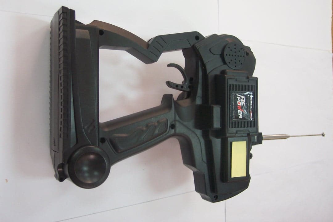 Remote Control Toy Transmitter - FCC ID SLATGC0141 - DEPO Manufacturing Corp., Ltd.