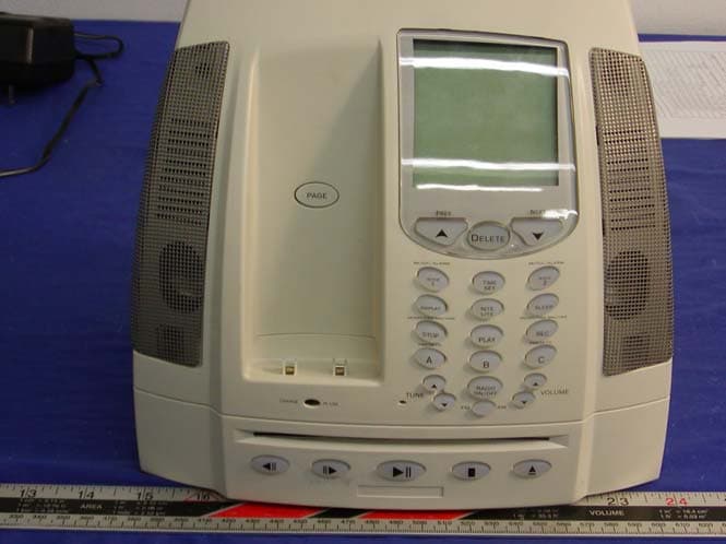 2.4 GHz Cordless Phone - FCC ID SLC1188041129 - TwinPro International Holdings Limited (3)
