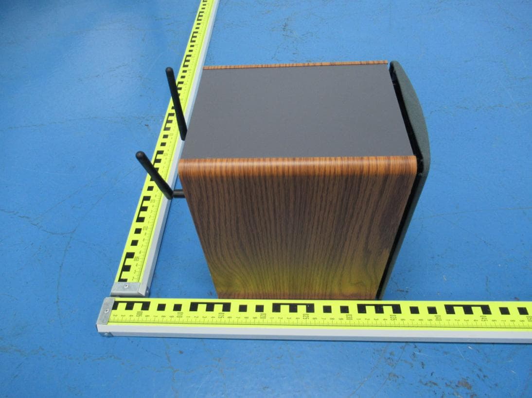Powered Bookshelf Bluetooth and Wifi Speakers - FCC ID SLFEF-W280 - Shenzhen Wanfengda Electronics Co., Ltd. (2)