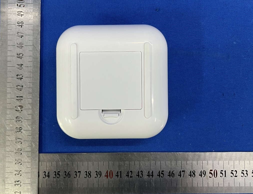 Connected Blood Pressure Monitor - FCC ID SLR550BTBD - iHealth Labs, Inc. (3)