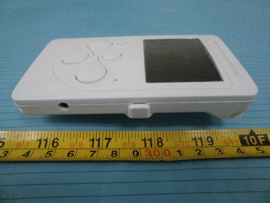 2.4 GHz Digital Video Baby Monitor (Parent Unit) - FCC ID SMH32000 - Circus World Displays Limited (5)