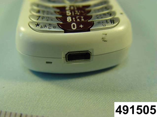 TRI-BAND GPRS MOBILE PHONE - FCC ID SNFG01 - Asmobile Communication Inc. (5)