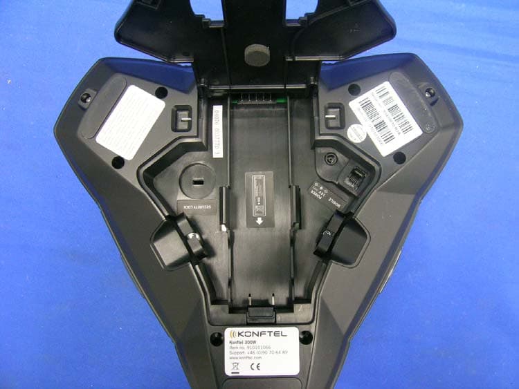 1.9GHz CORDLESS PHONE - FCC ID SNN1066 - Konftel AB