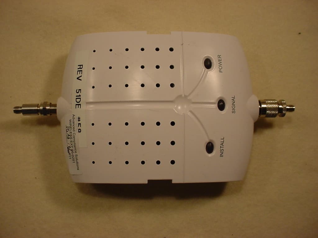 DUAL BAND BI- DIRECTIONAL SIGNAL BOOSTER - FCC ID SO4YX510 - zBoost, LLC (2)
