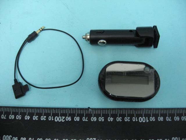 Bluetooth FM Transmitter and Car Kit Combo - FCC ID SPEBTFS1A1X - Celltrend International Co., Ltd. (4)