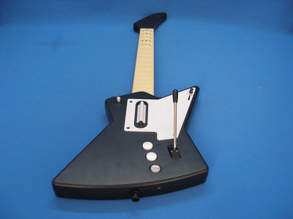 PS3 Wireless Guitar - FCC ID SQO83057T07 - Ever Sparkle Technologies Ltd. (2)
