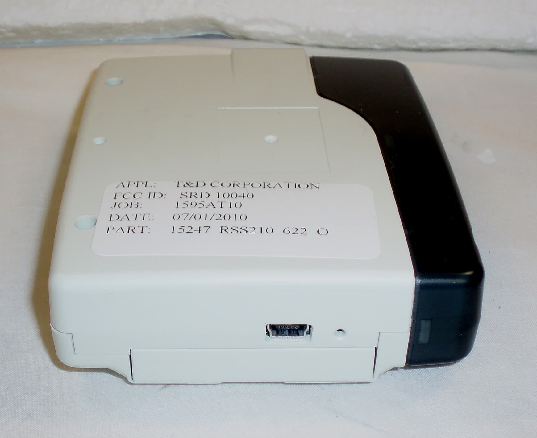 900 MHz ISM BAND TRANSMITTER - FCC ID SRD10040 - TandD Corporation