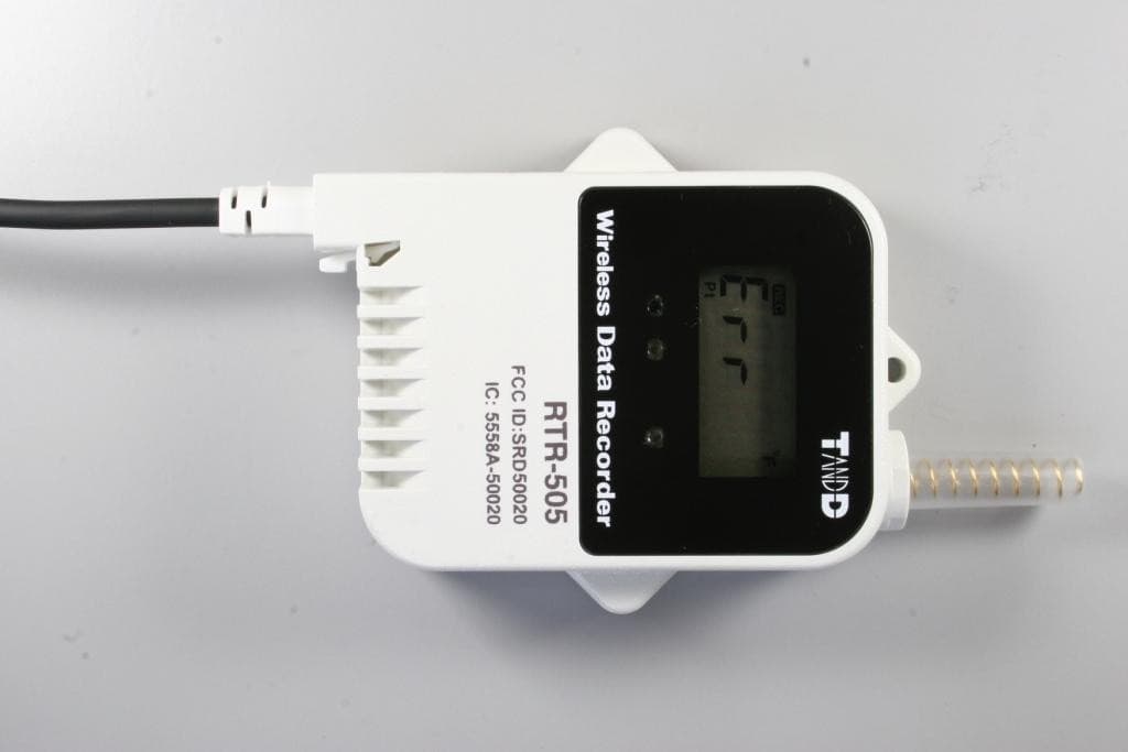WIRELESS DATA RECORDER - FCC ID SRD50020 - TandD Corporation (2)