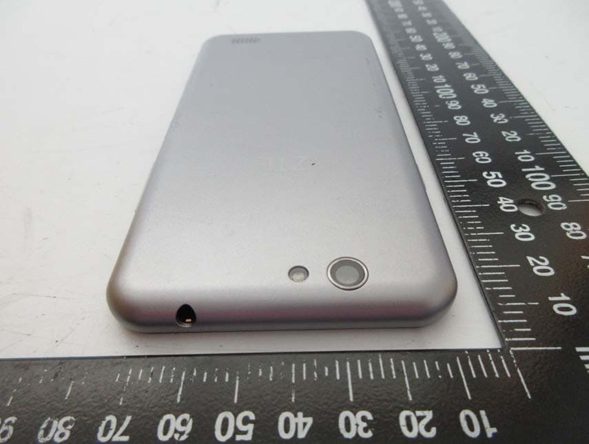 LTE Digital Mobile Handset - FCC ID SRQ-A465 - ZTE Corporation (3)