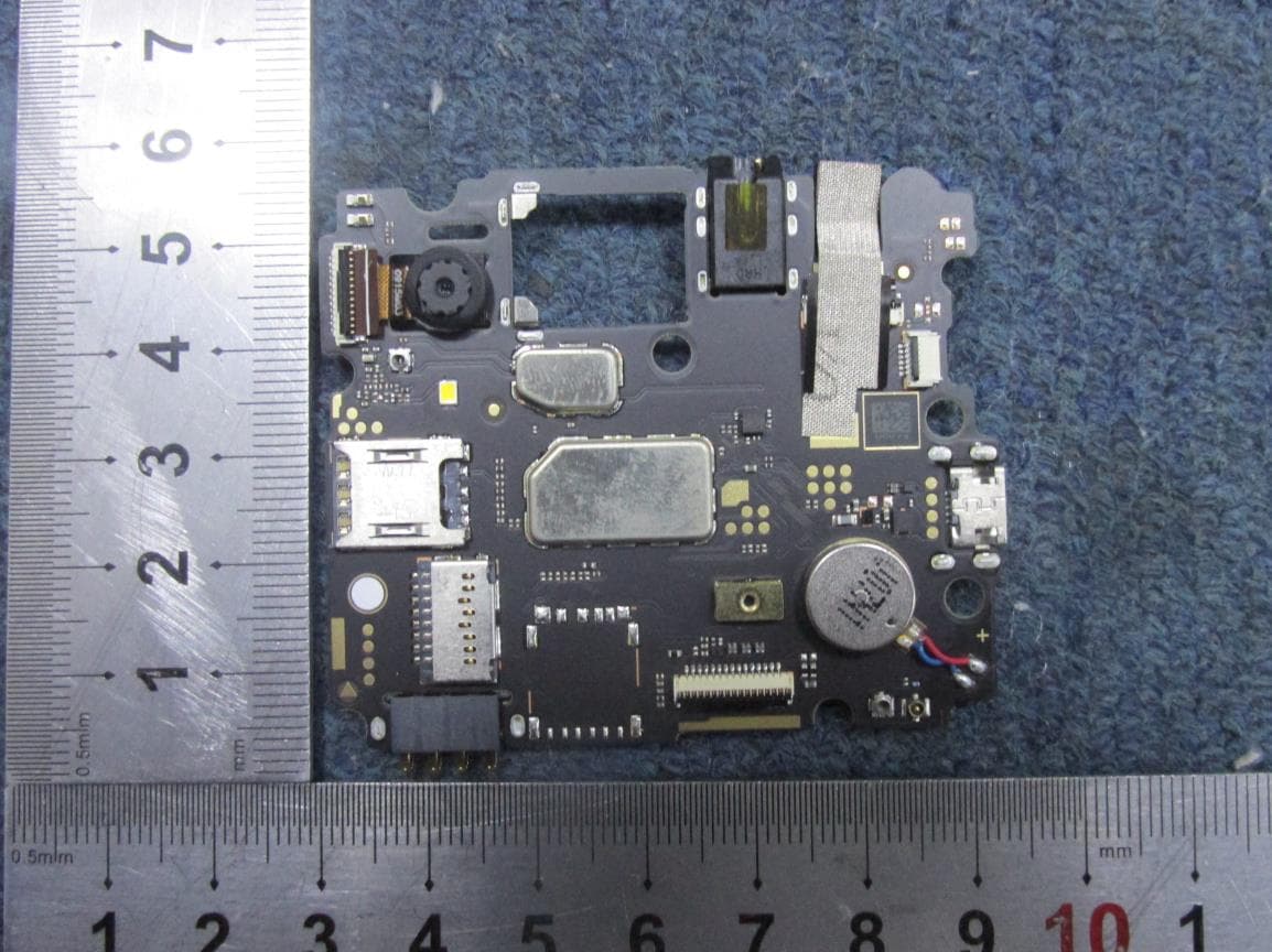 WCDMA/GSM(GPRS)Dual-Mode Digital Mobile Phone - FCC ID SRQ-BLADEL9 - ZTE Corporation (5)