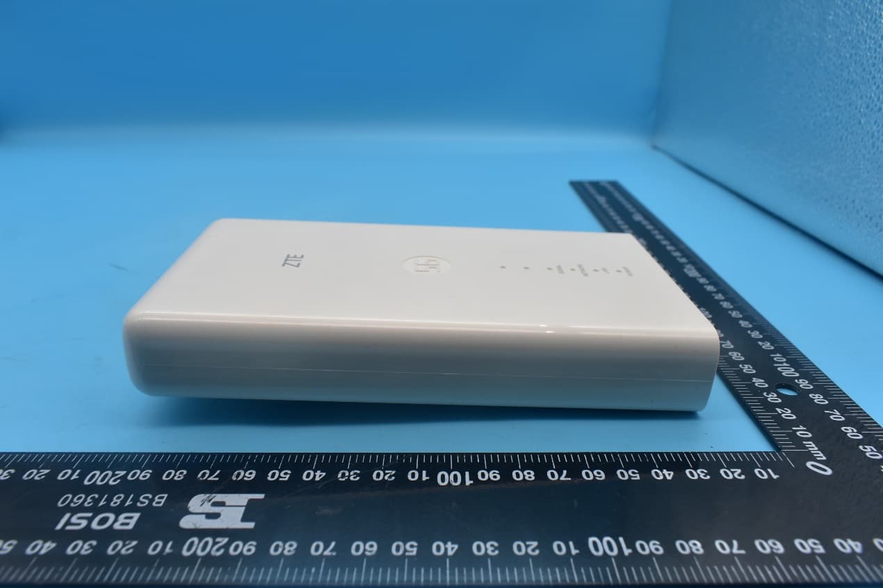 WLAN Router (5G NR/LTE/WCDMA/BT BLE) - FCC ID SRQ-MC7010CA - ZTE Corporation (2)
