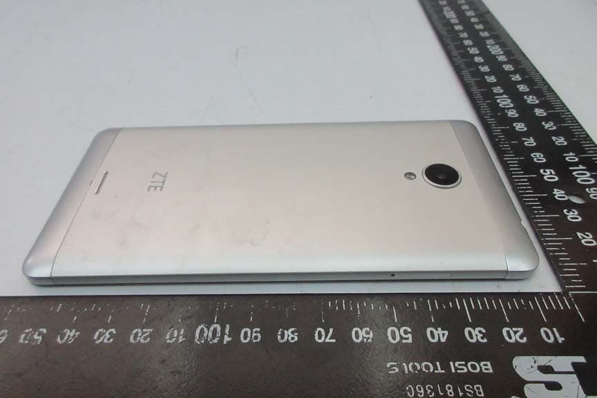 LTE Digital Mobile Handset - FCC ID SRQ-V580 - ZTE Corporation (5)