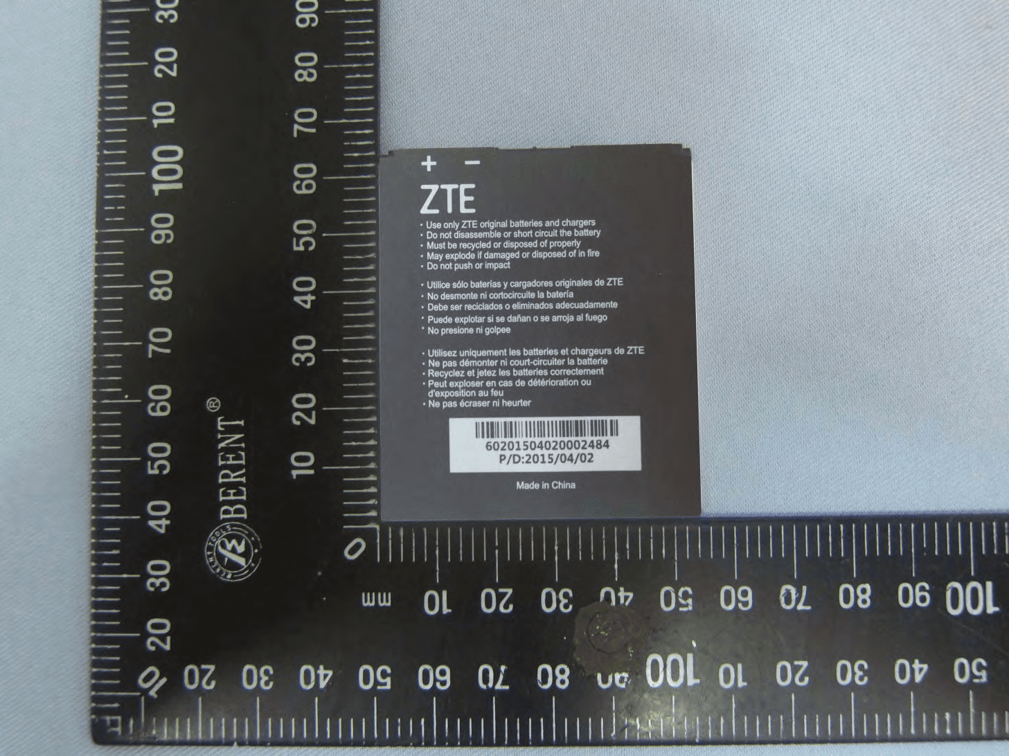 WCDMA/LTE Dual-Mode Digital Mobile Phone - FCC ID SRQ-Z820 - ZTE Corporation (2)