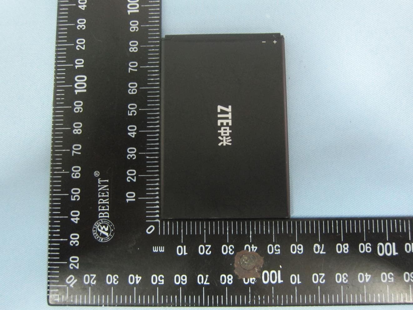 LTE/WCDMA/GSM Tri-Mode Digital Mobile Phone - FCC ID SRQ-Z955L - ZTE Corporation (2)