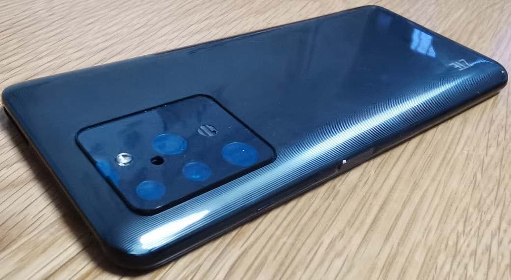 WCDMA/LTE Multi-mode Digital Mobile Phone with Bluetooth, WiFi and GSM - FCC ID SRQ-ZTE9030 - ZTE Corporation