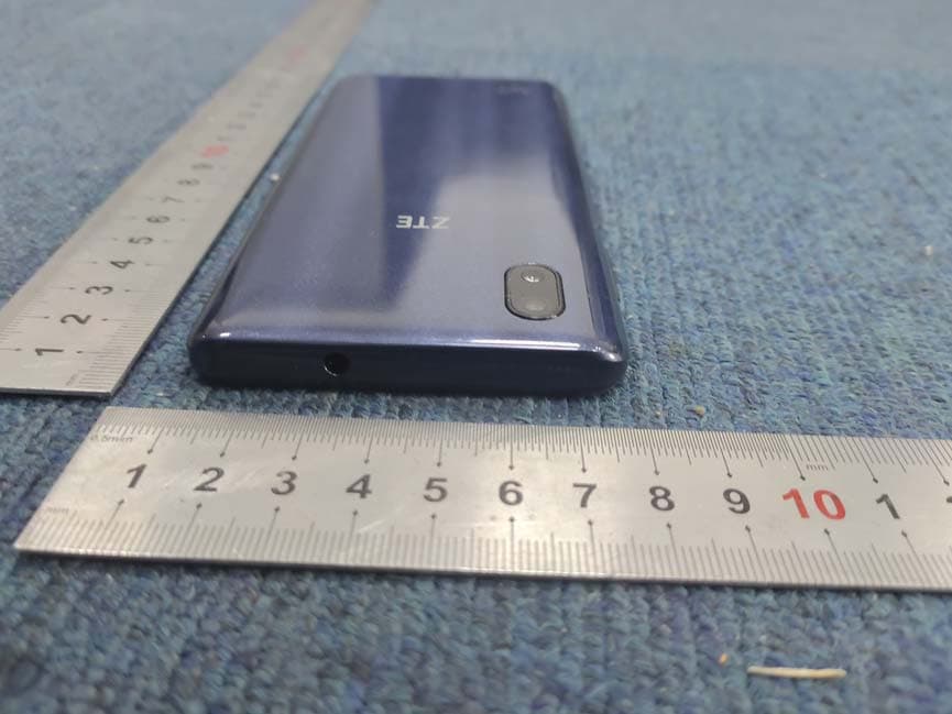 LTE/WCDMA/GSM (GPRS) Multi-Mode Digital Mobile Phone - FCC ID SRQ-ZTEA32020 - ZTE Corporation (3)