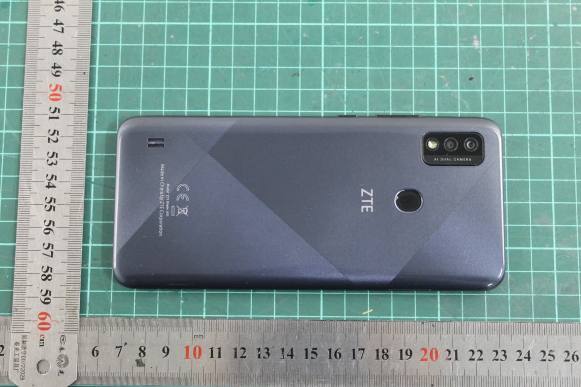 LTE/WCDMA/GSM(GPRS) Multi-Mode Digital Mobile Phone - FCC ID SRQ-ZTEA51V - ZTE Corporation (2)