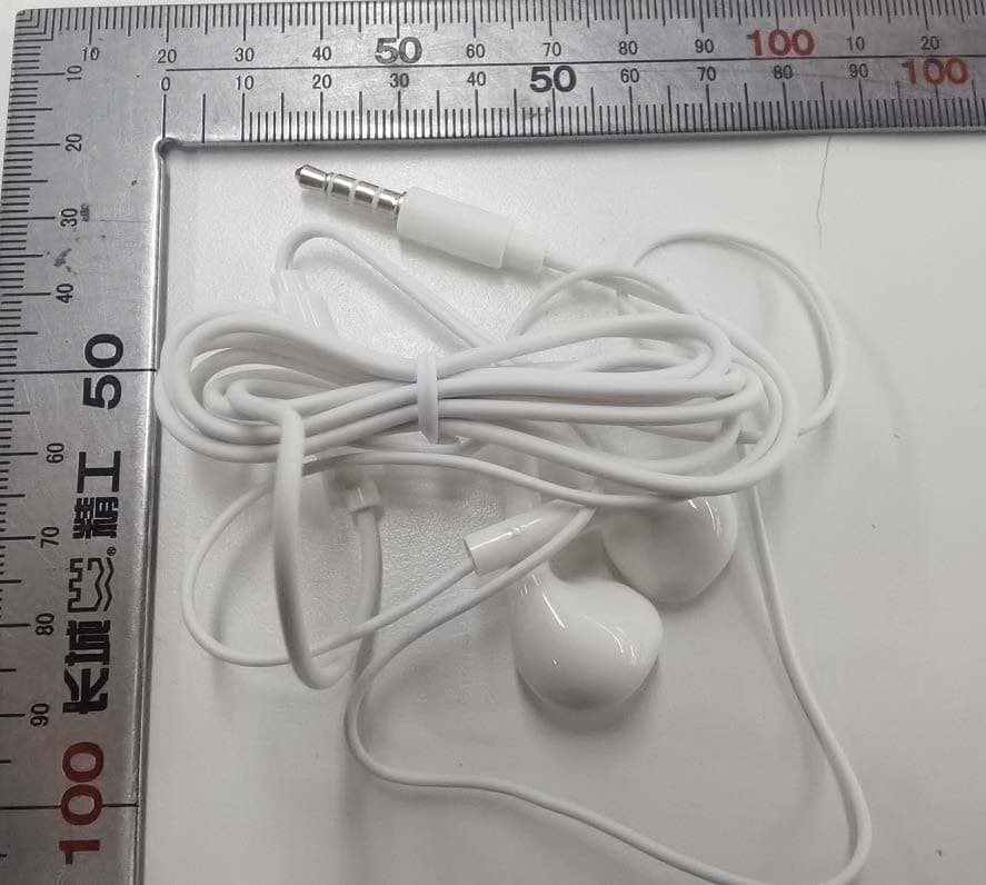 LTE/WCDMA/GSM(GPRS) Multi-Mode Digital Mobile Phone (LTE, WCDMA, GSM, 2.4GHz WIFI and Bluetooth) - FCC ID SRQ-ZTEA7030 - ZTE Corporation (2)