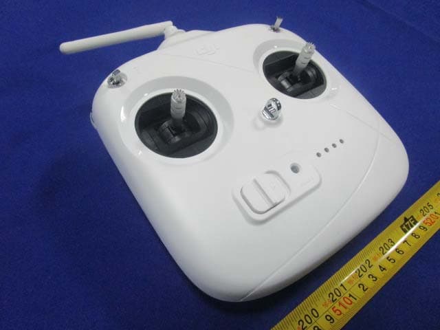 Remote Controller - FCC ID SS3-GL3581503 - SZ DJI TECHNOLOGY CO., LTD (2)