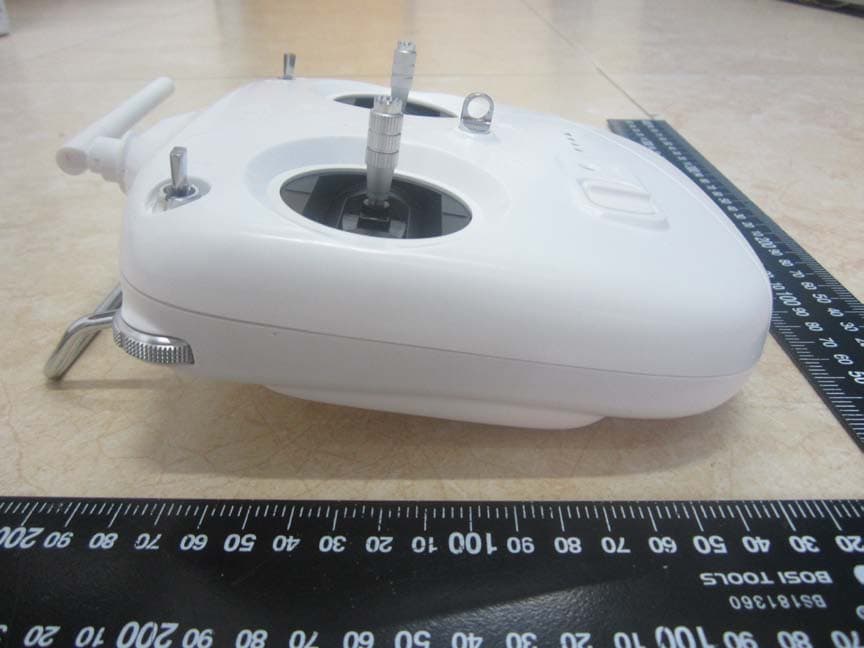 Remote Control - FCC ID SS3-WM300U58G - SZ DJI TECHNOLOGY CO., LTD (2)