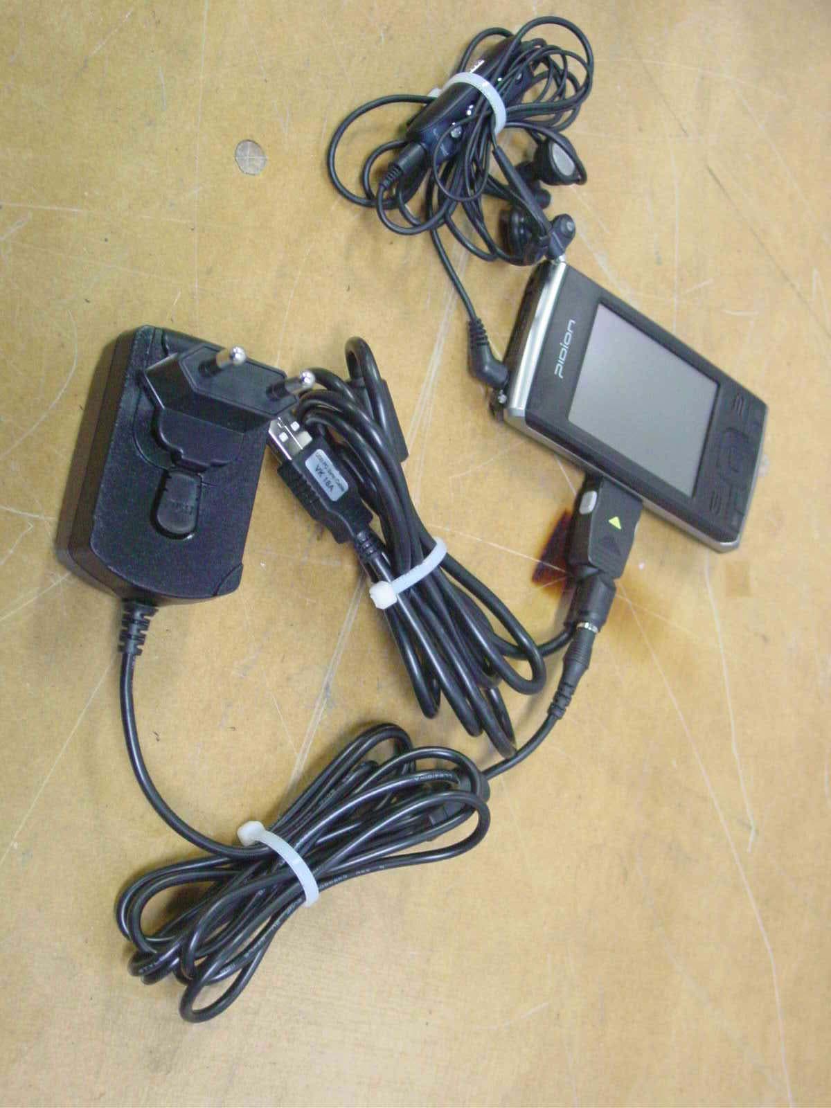 Personal PDA with Bluetooth and WLAN - FCC ID SS4BM300 - BLUEBIRD INC.