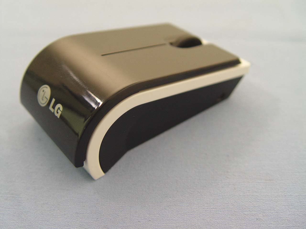 Wireless Mouse - FCC ID SSNBTM900 - LG Electronics Inc. (5)