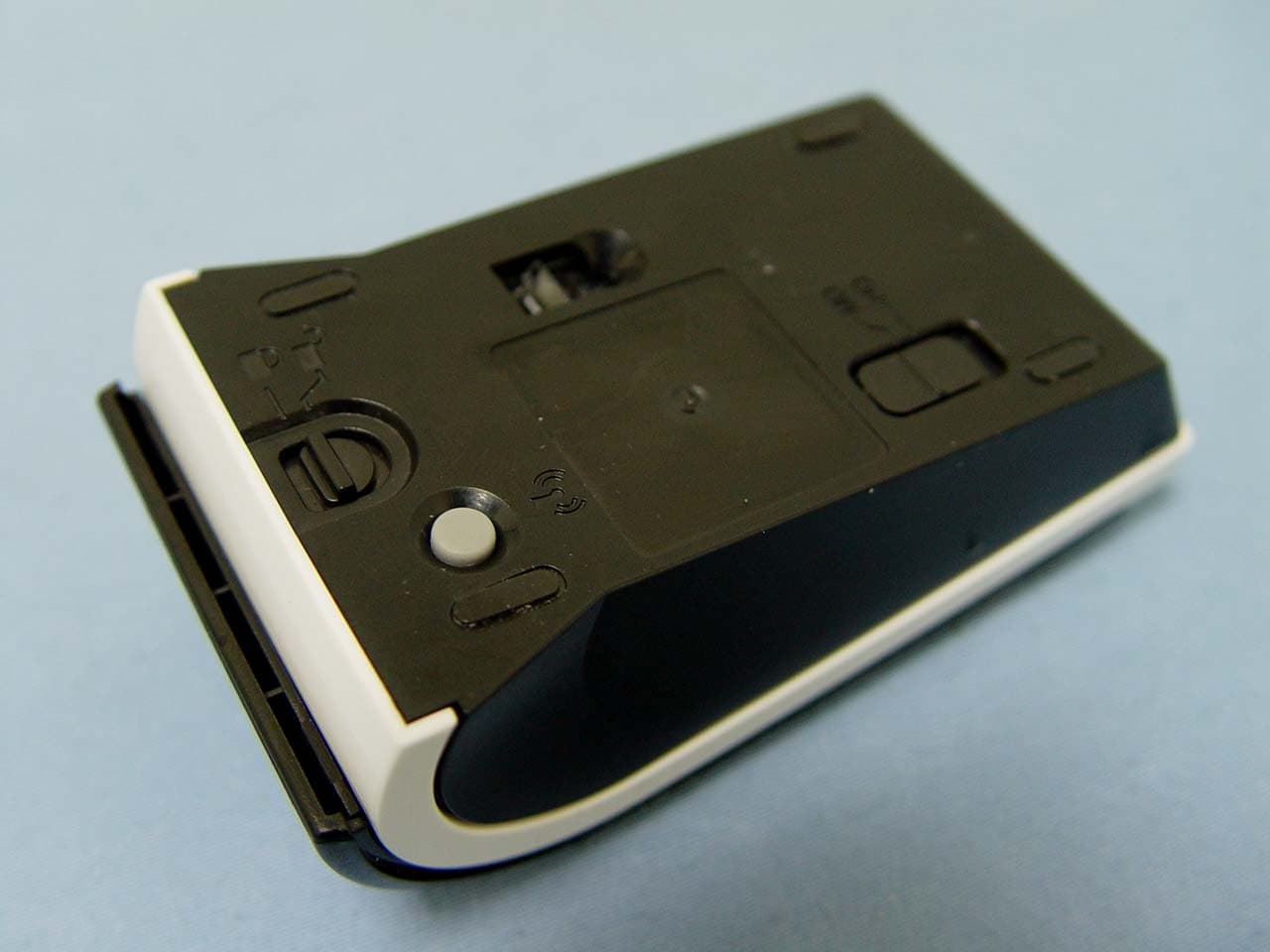 Wireless Mouse - FCC ID SSNCM900 - LG Electronics Inc. (3)