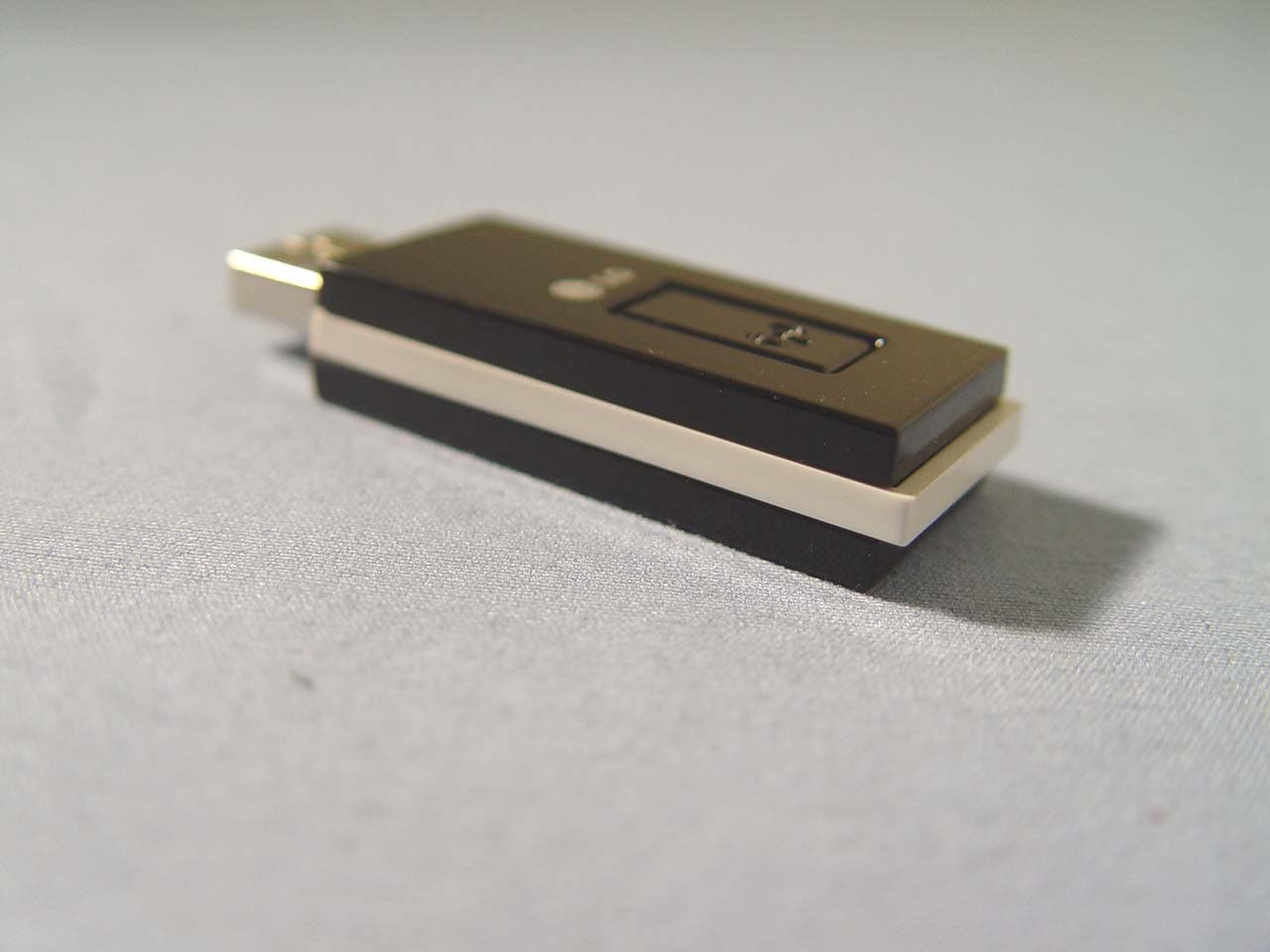 Wireless Dongle - FCC ID SSNCMR900 - LG Electronics Inc.