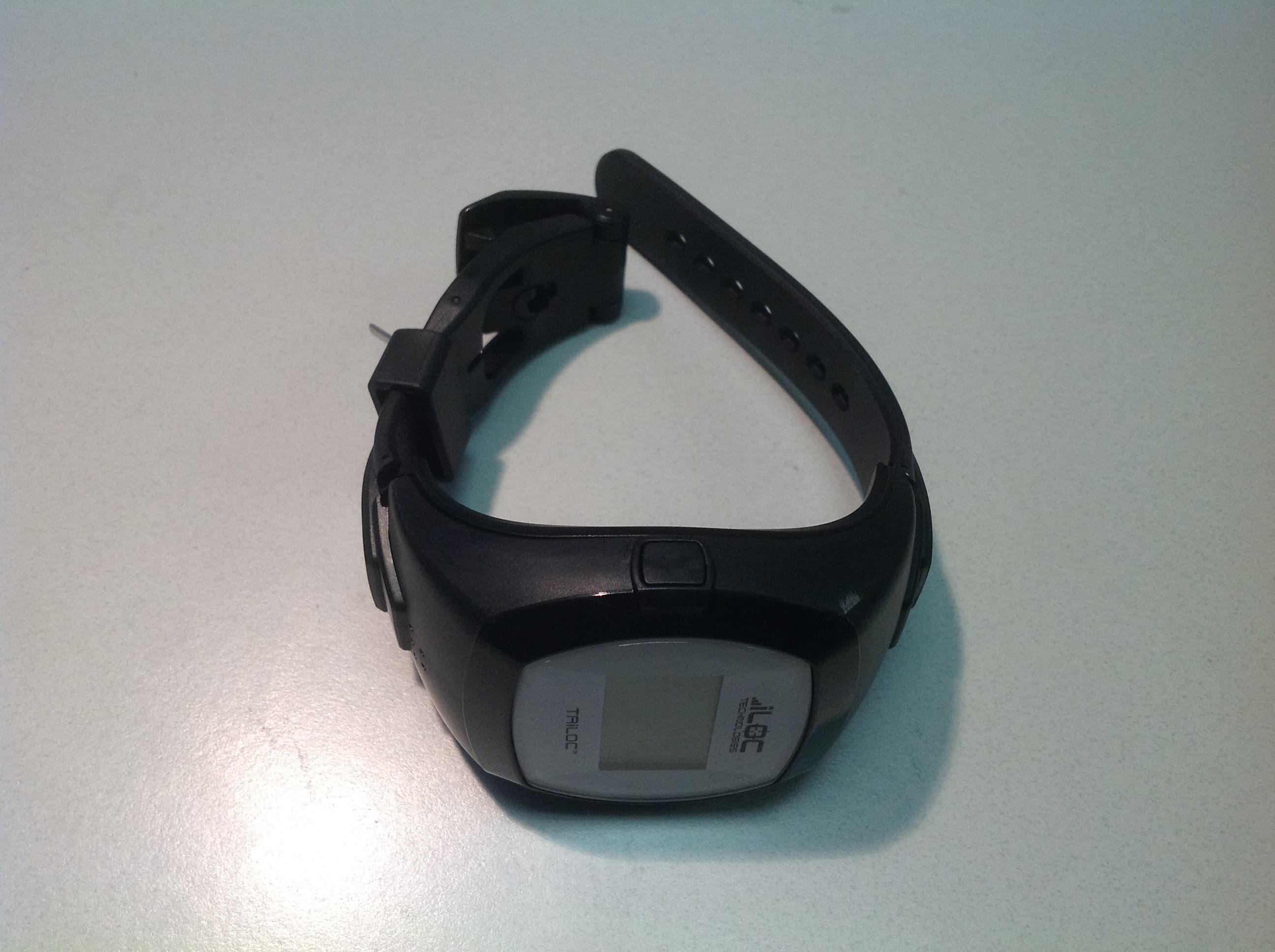 TRiLOC GPS Locator - FCC ID ST8TRILOC01 - SafeTracks GPS Canada Inc.