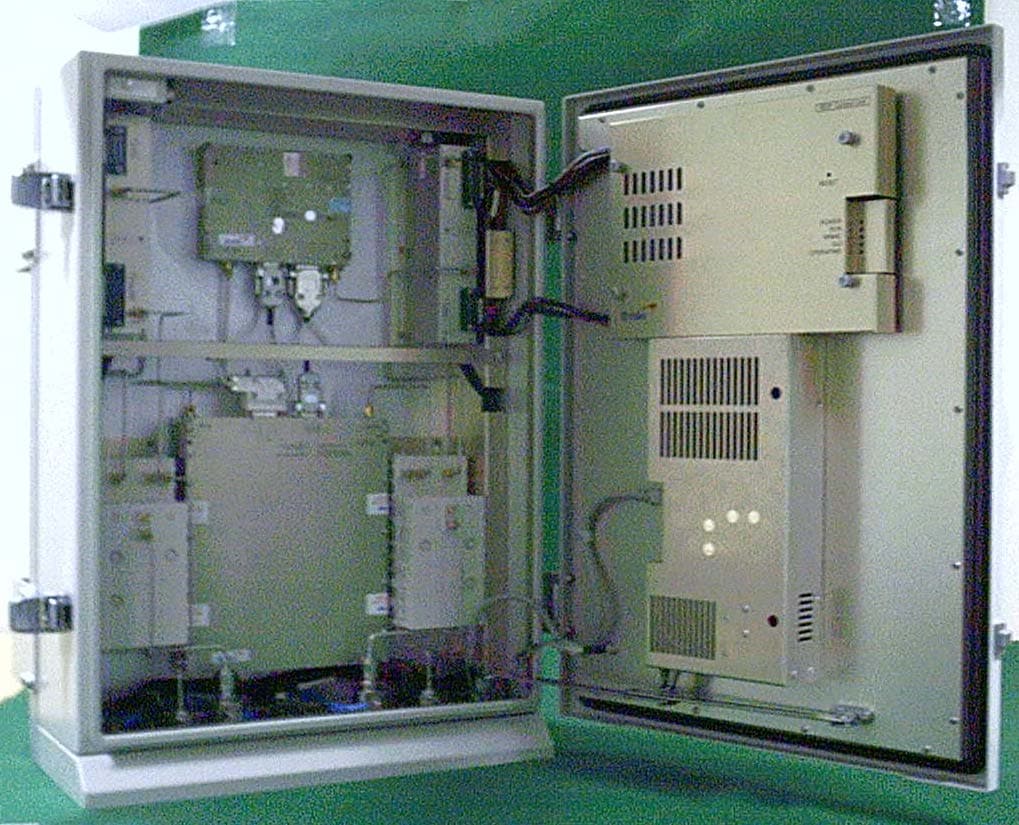 NOTCHCELL Repeater - FCC ID STENRPCS10A - R-tron Inc. (2)