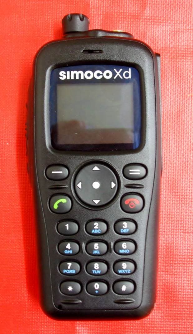 UHF Portable Transceiver - FCC ID STZSDP600UW - Simoco Wireless Solutions Pty Ltd