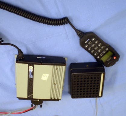 UHF MOBILE TRANSCEIVER - FCC ID STZSRM9000TU - Simoco Wireless Solutions Pty Ltd (2)