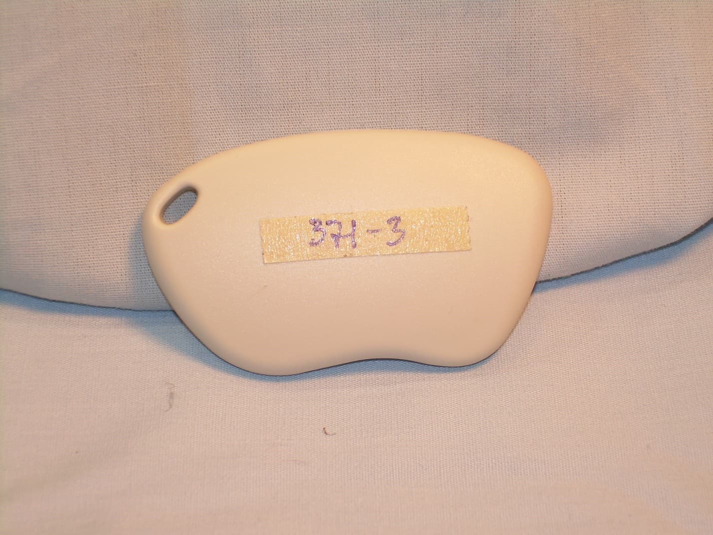 300 MHz REMOTE CONTROL - FCC ID SU7300MCP21KC - Controlled Entry Distributors, Inc.