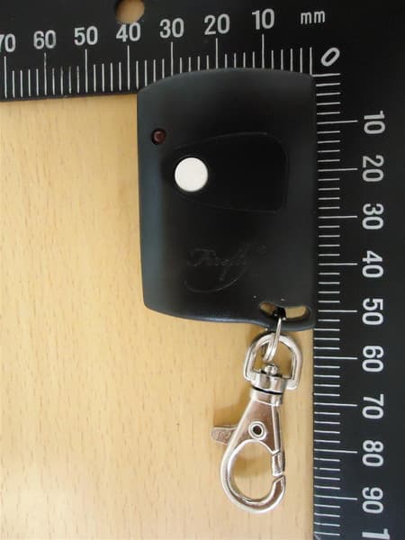 Remote Controller - FCC ID SU7MCD310LID21K - Controlled Entry Distributors, Inc. (4)