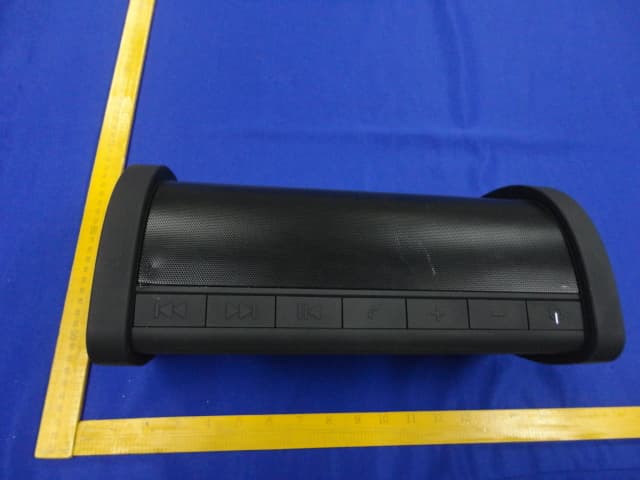 Bluetooth speaker - FCC ID SV9-NYNEBASS - Dong guan Synst Electronics.Co.,Ltd (5)