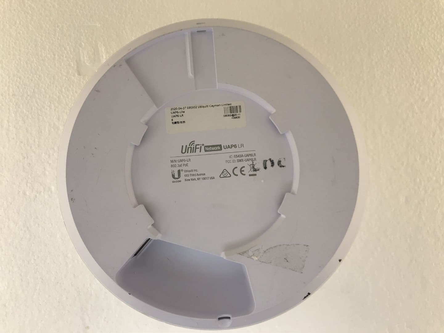 Digital Transmission Radio - FCC ID SWX-U6LR - Ubiquiti Inc. (2)