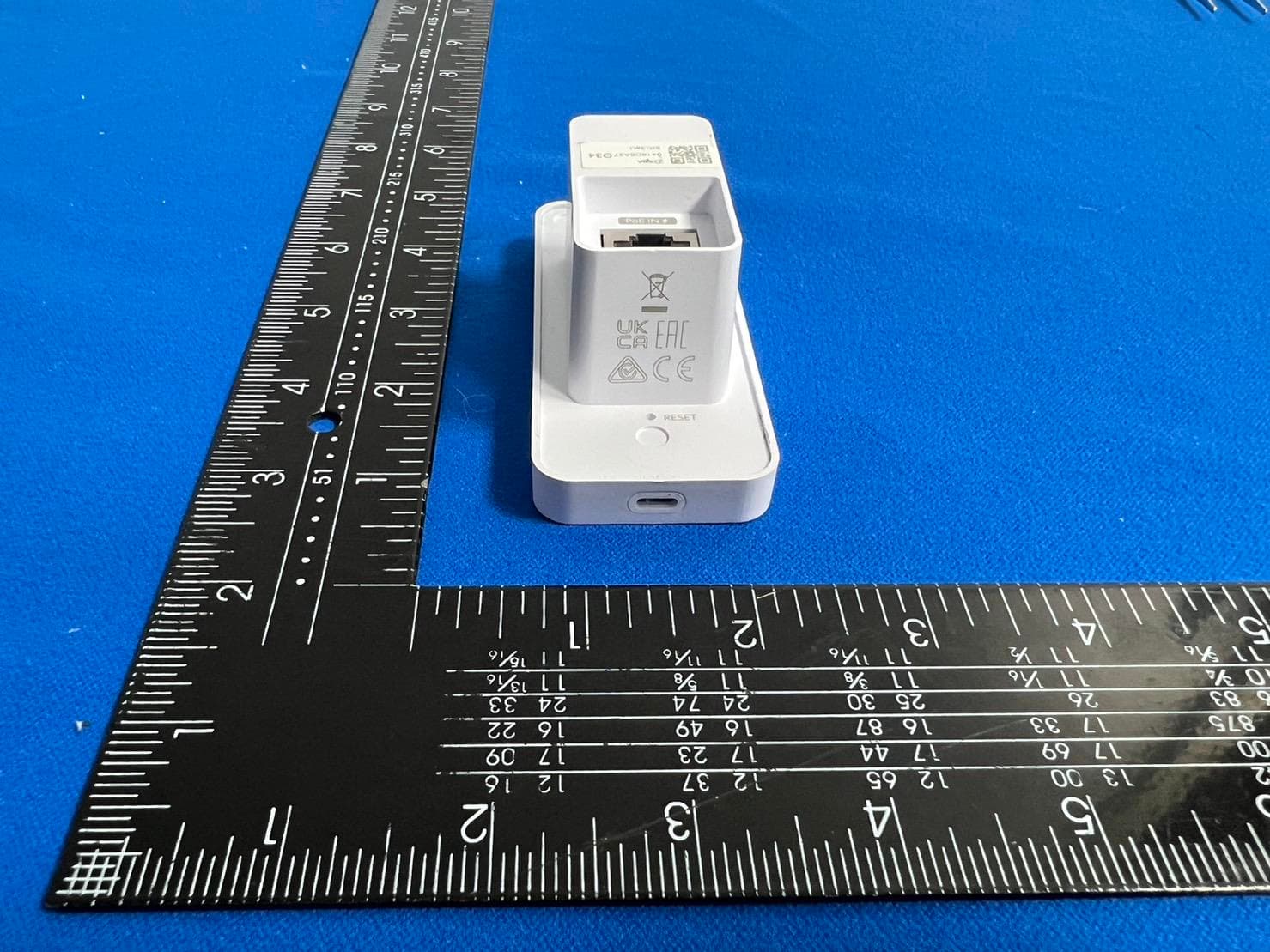 UniFi Access Reader G2 Mini - FCC ID SWX-UAG2M - Ubiquiti Inc. (3)