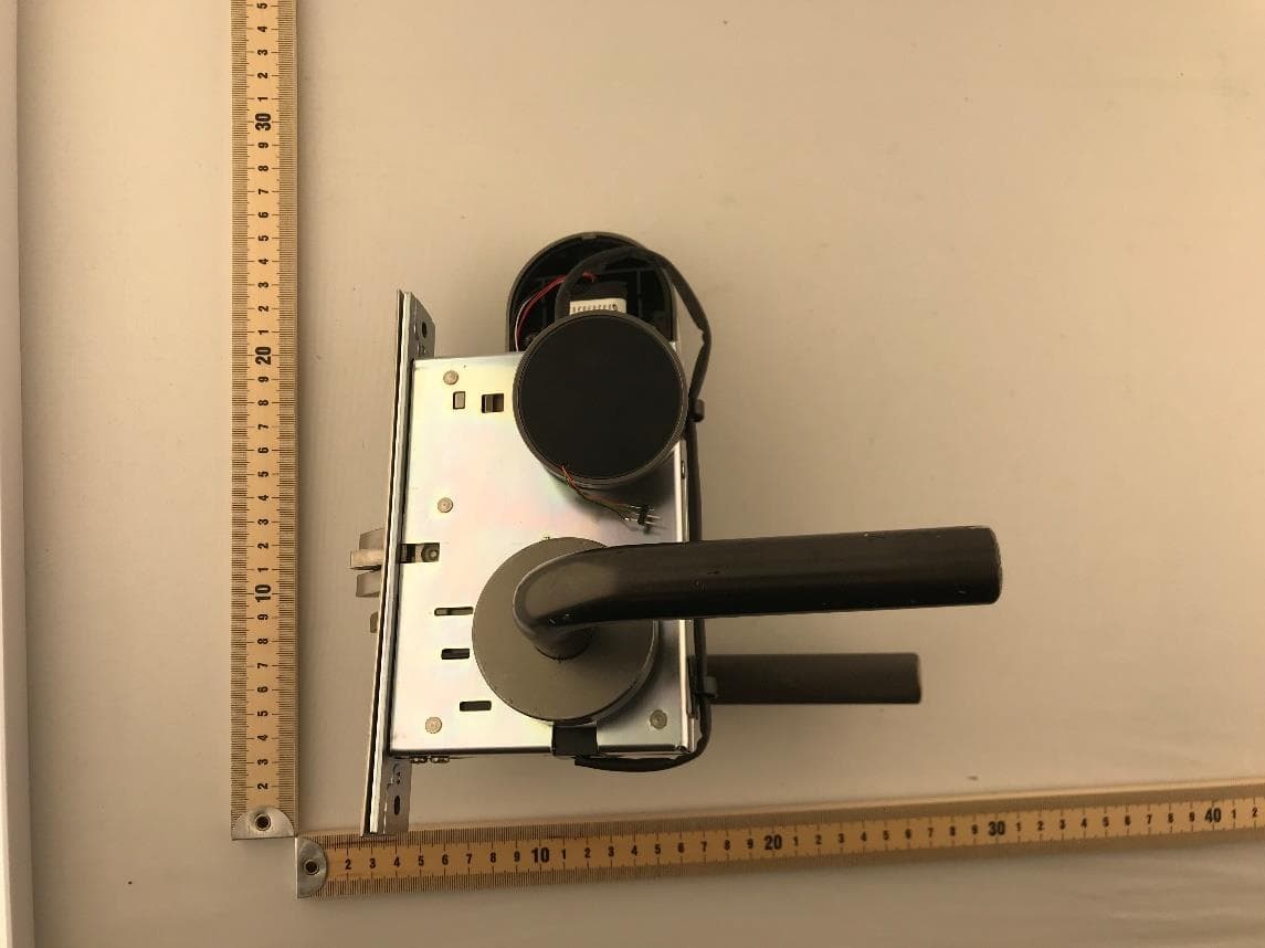 Smart Access Door Lock - FCC ID SWX-UAHOTEL - Ubiquiti Inc. (3)