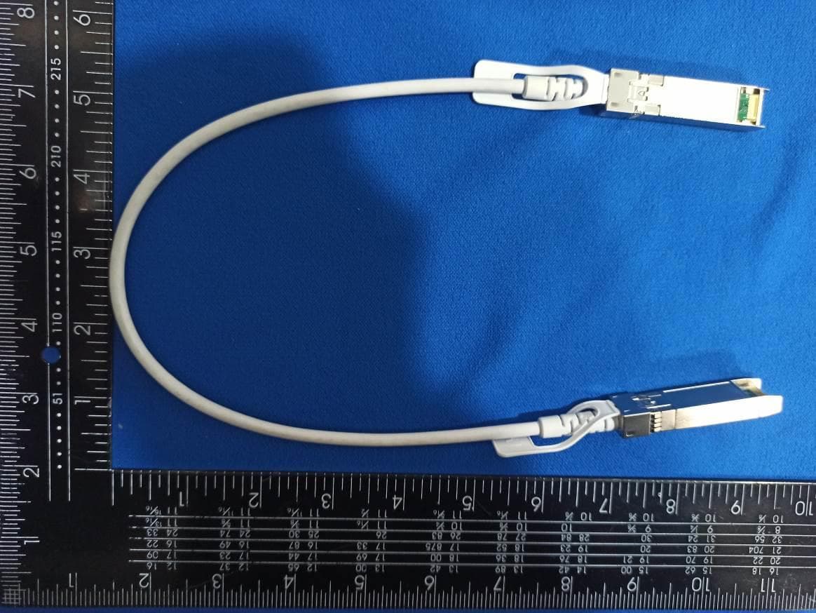 UISP Fiber OLT XGS - FCC ID SWX-UISPFOX - Ubiquiti Inc. (4)